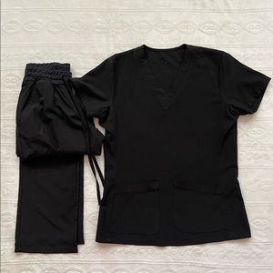 GT- Performance Black Scrub Set